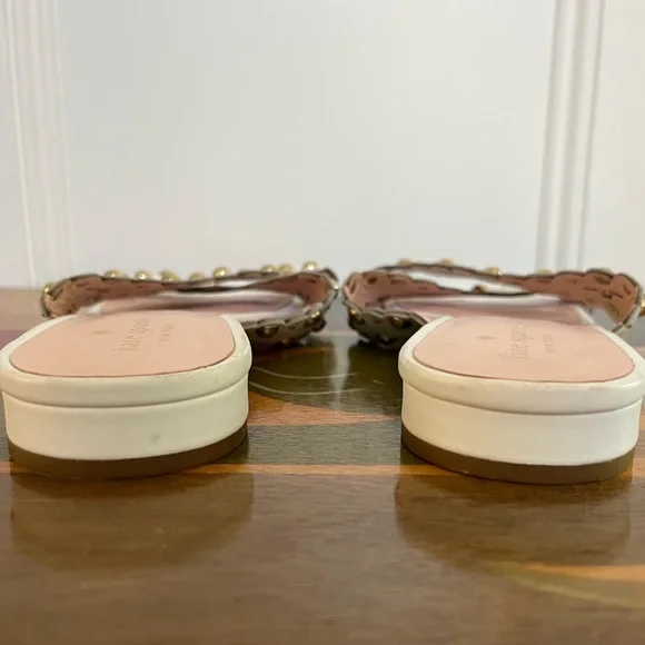 KATE SPADE White Leather Faye Sandals with Gold Bead Accents. Size 9. - Picture 7 of 8